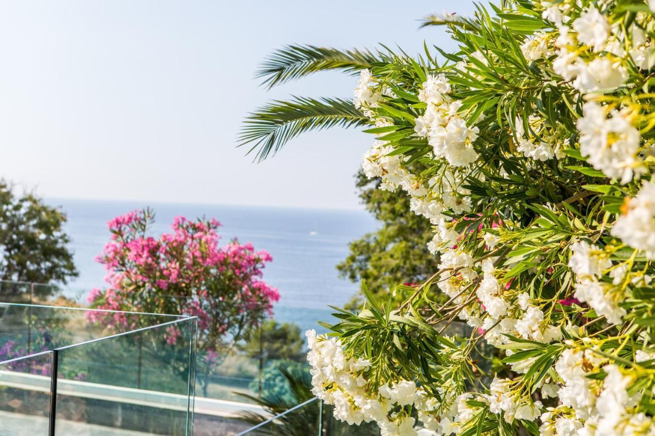 Hotel Villa R Calvi  Exterior photo