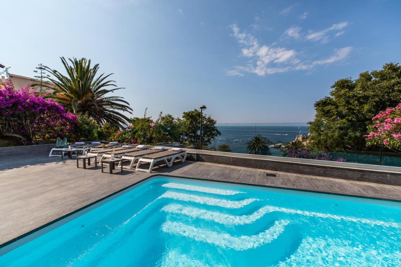 Hotel Villa R Calvi  Exterior photo
