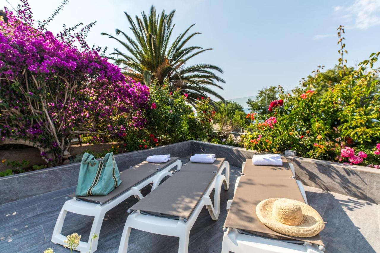 Hotel Villa R Calvi  Exterior photo