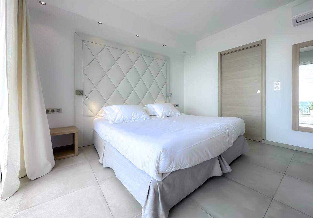 Hotel Villa R Calvi  Exterior photo